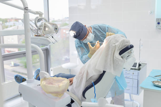 Best Emergency Tooth Extraction in Pecan Plantation, TX